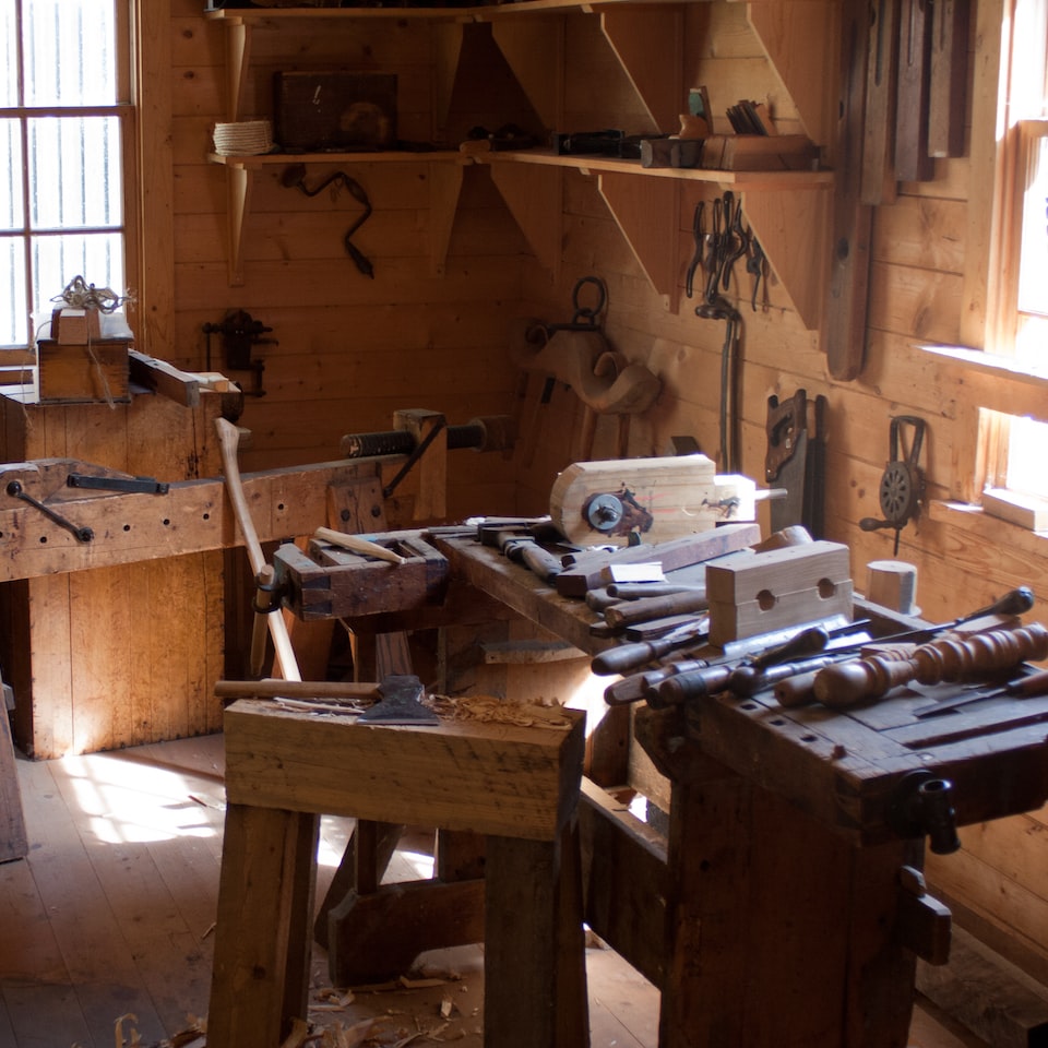 Apple Lotion Chair Wood